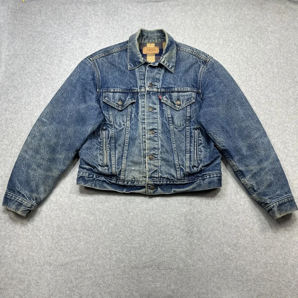 Vintage Levis Denim Jacket 44 Blue Trucker Type III Lined 1980s Distressed USA